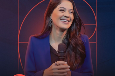 Logo do Método Áureo com Bárbara Bruna e elementos gráficos de sucesso em marketing digital.