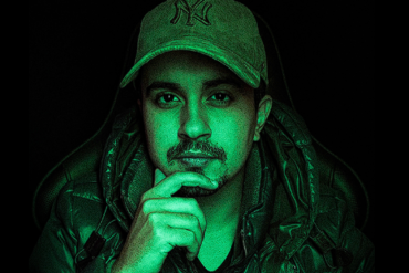 Ronald Lopes, fundador do FutMilionário, apresentando método de trader esportivo