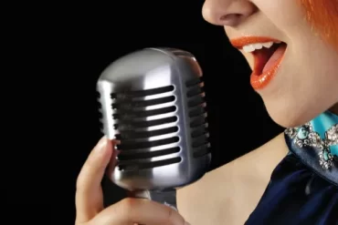 Curso de Canto Iara Negrete Além da Voz - Vocal Coach Renomada