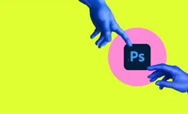 Estudante dominando Photoshop com curso EBAC 2022, aprendendo edição e design.