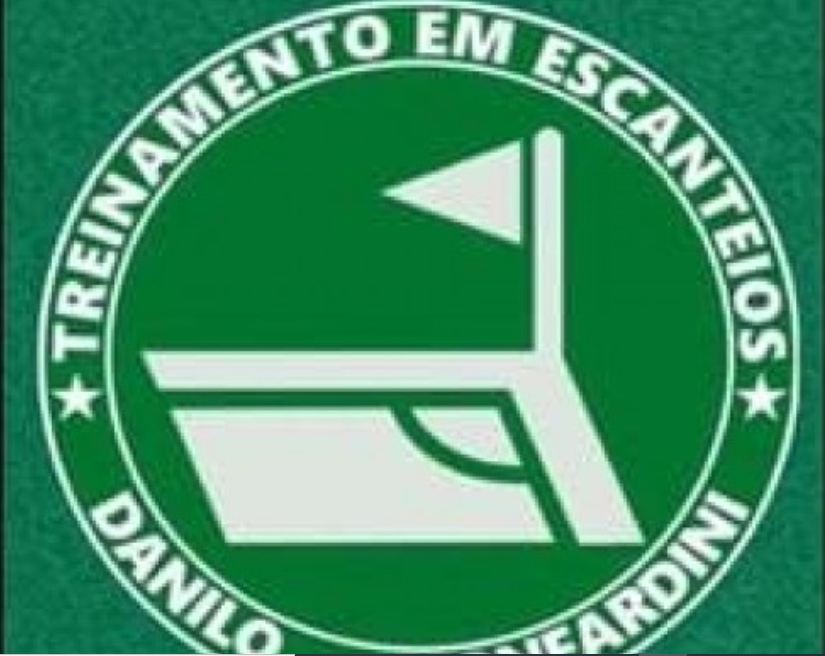 Danilo Monfardini ensinando Treinamento em Escanteios para ganhar dinheiro
