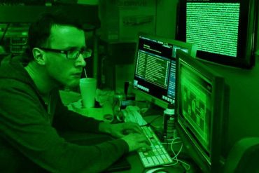 Capa do curso Web Hacking na Prática com logo Crowsec