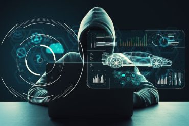 Capa do curso Car Hacking 101 de Mainak Sadhukhan com tema de segurança automotiva digital.