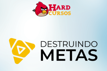 Giovanne Saraiva apresentando o treinamento Portal Destruindo Metas para alavancar vendas